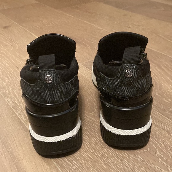 Michael Michael Kors Willis Wedge Trainer Shoes - Picture 4 of 6